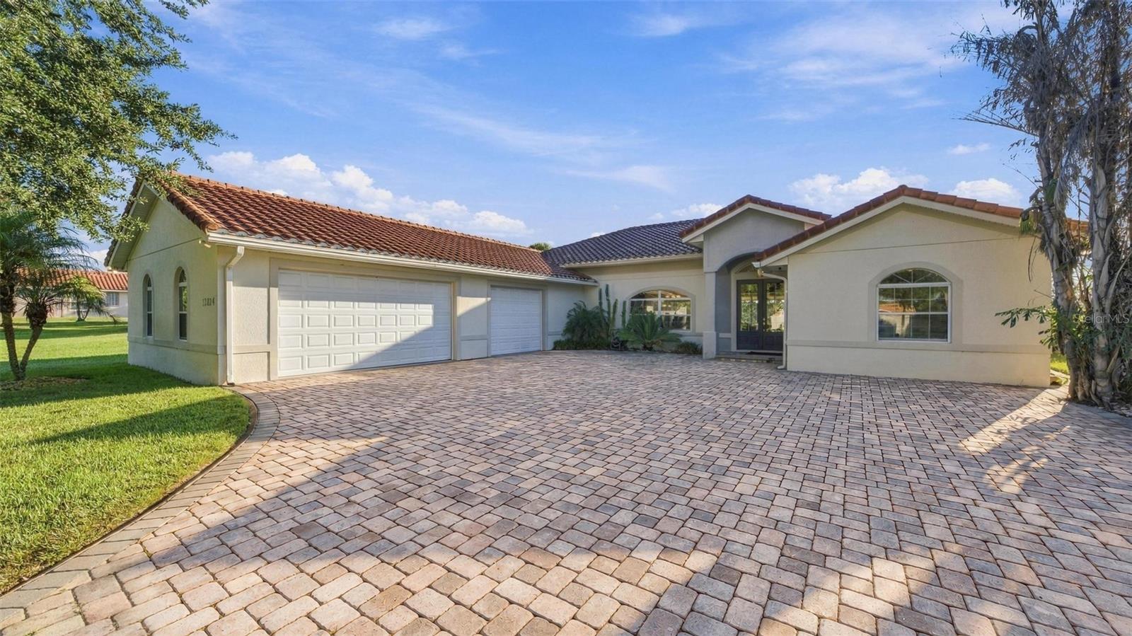 Listing photo for 12824 Bellerive Dr