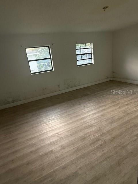 Listing photo 3 for 225 Ronnie Cir