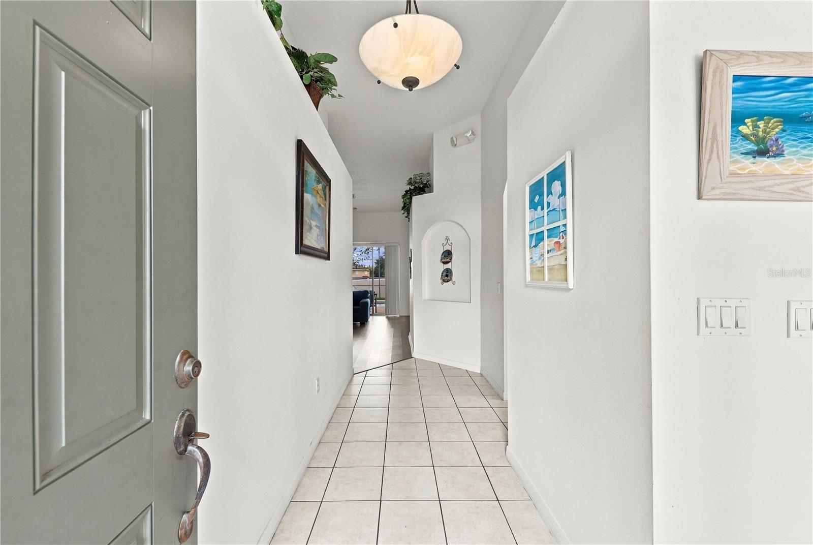 Listing photo 2 for 608 Copeland Dr