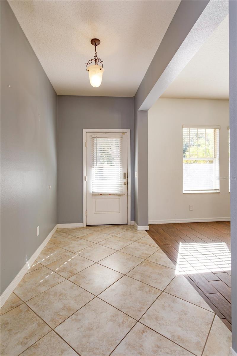 Listing photo 2 for 7242 Mystic Brook Way