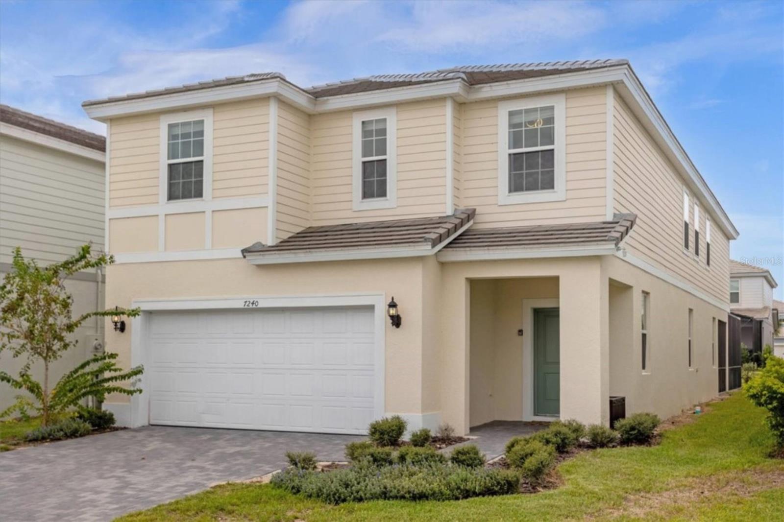 Listing photo 1 for 7240 Oakmoss Loop