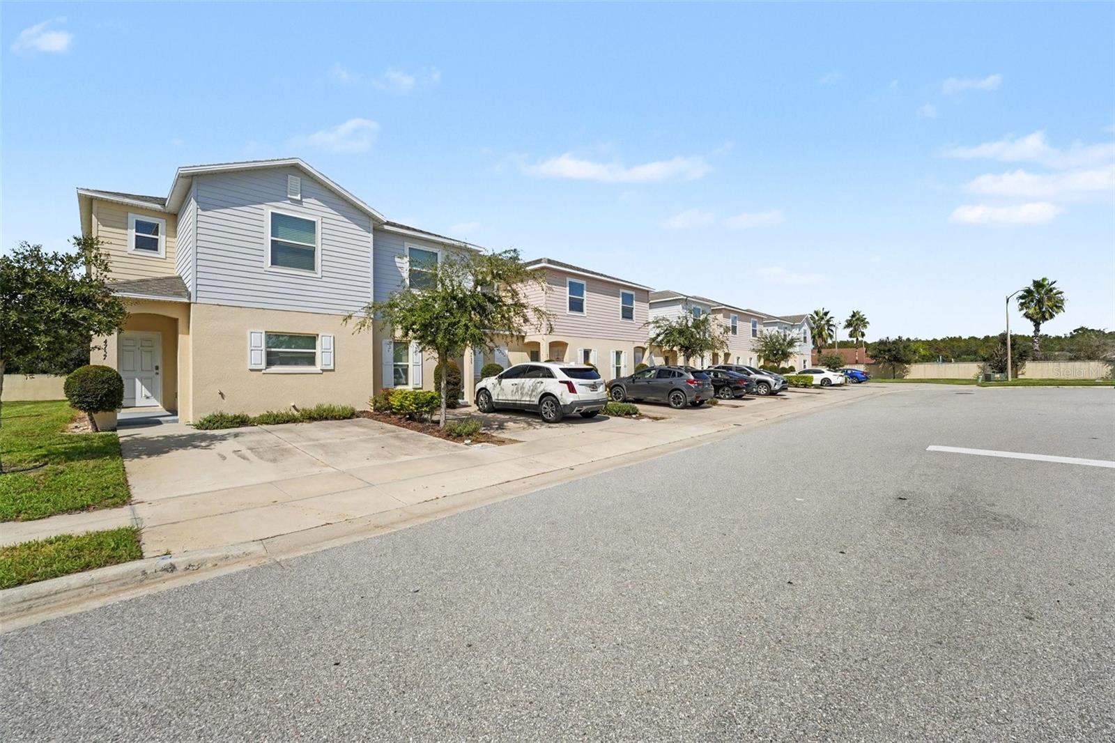 Listing photo 3 for 4747 Coral Castle Dr