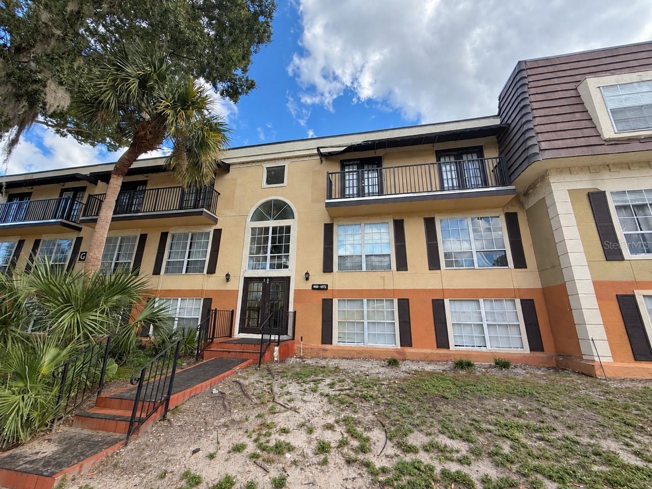 Listing photo 2 for 4171 Versailles Dr #4171g