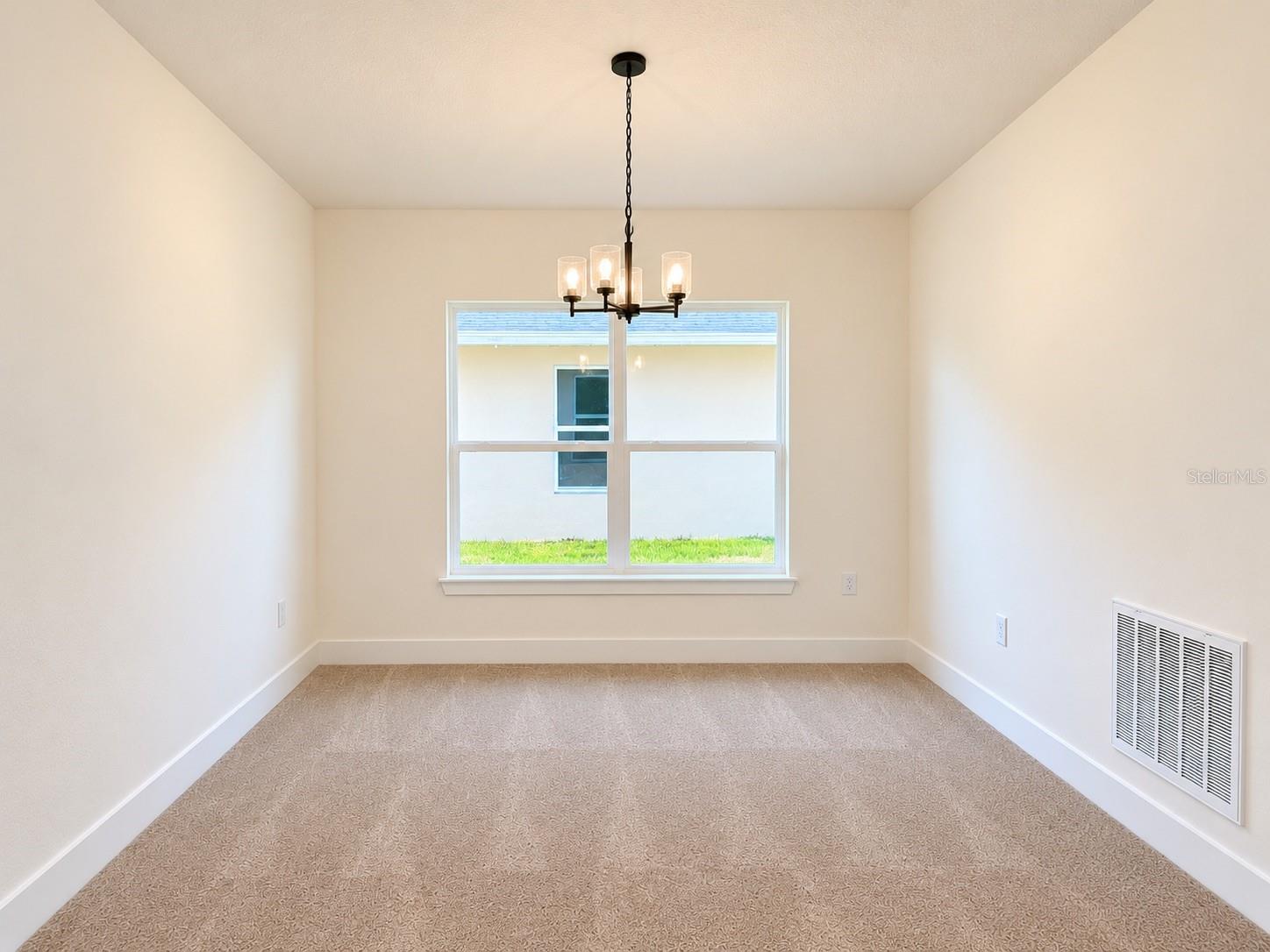 Listing photo 3 for 7732 Bent Tree Loop