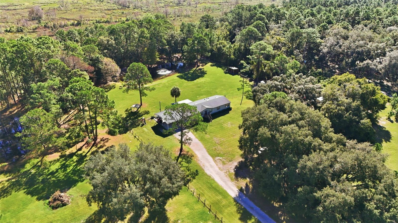 Listing photo 1 for 40928 Bridle Path Ln
