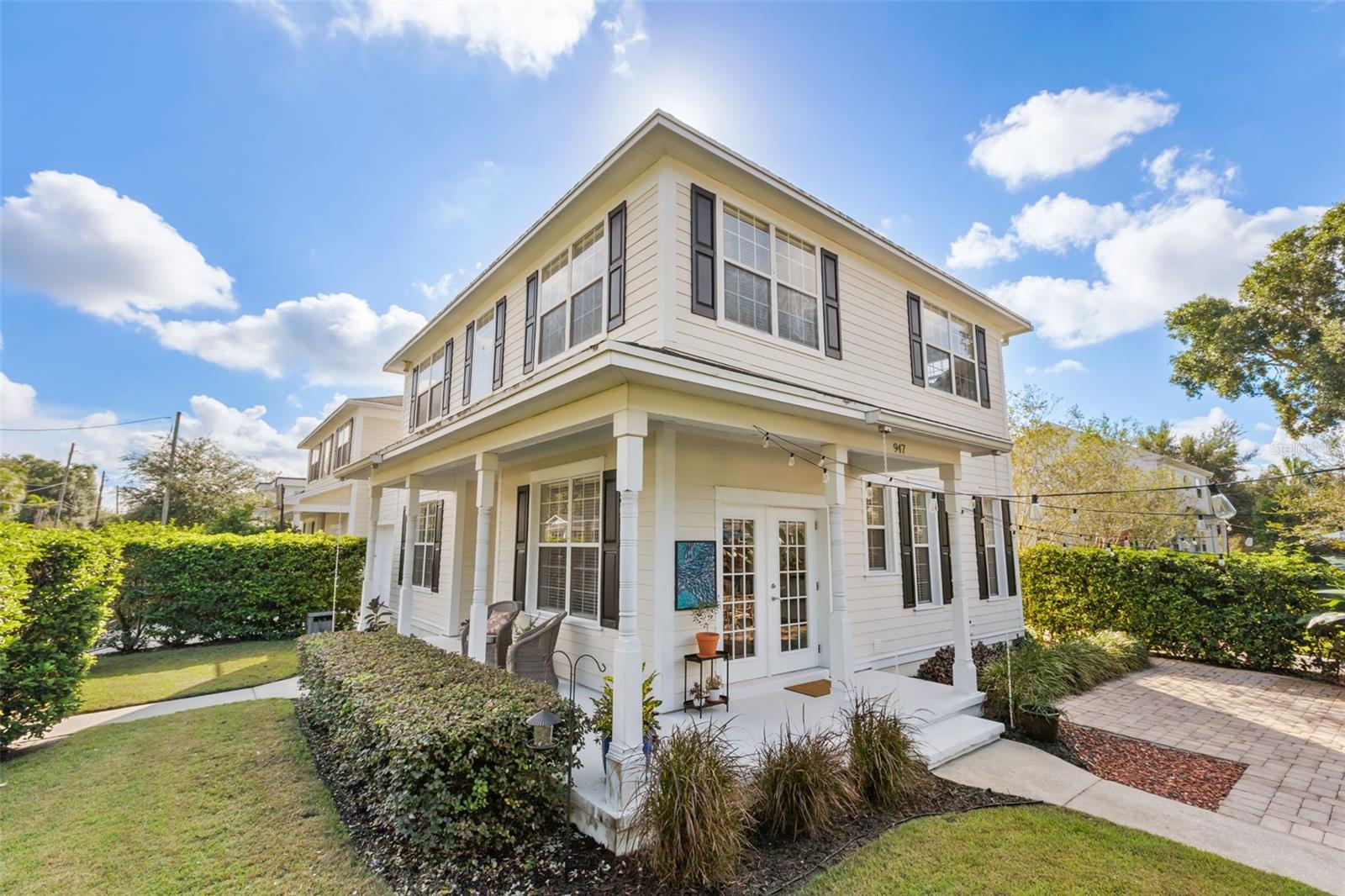 Listing photo 1 for 947 N Shine Ave