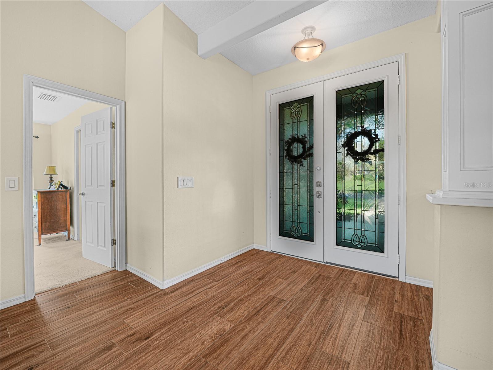 Listing photo 3 for 5868 High Ridge Loop
