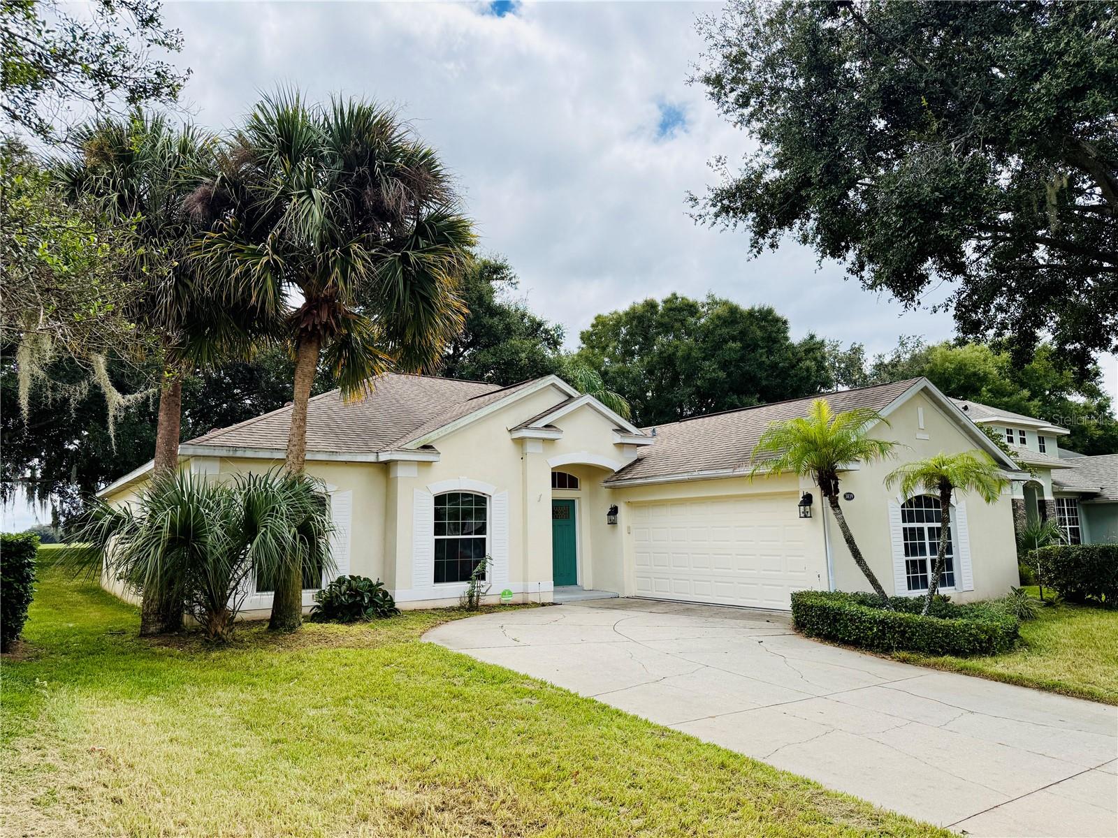Listing photo 3 for 3839 Beacon Ridge Way