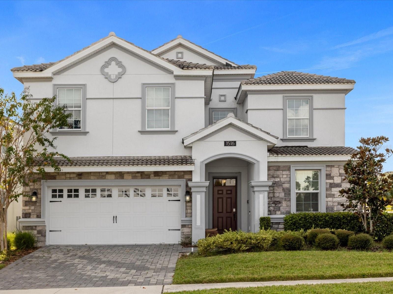 Listing photo 1 for 1516 Flange Dr