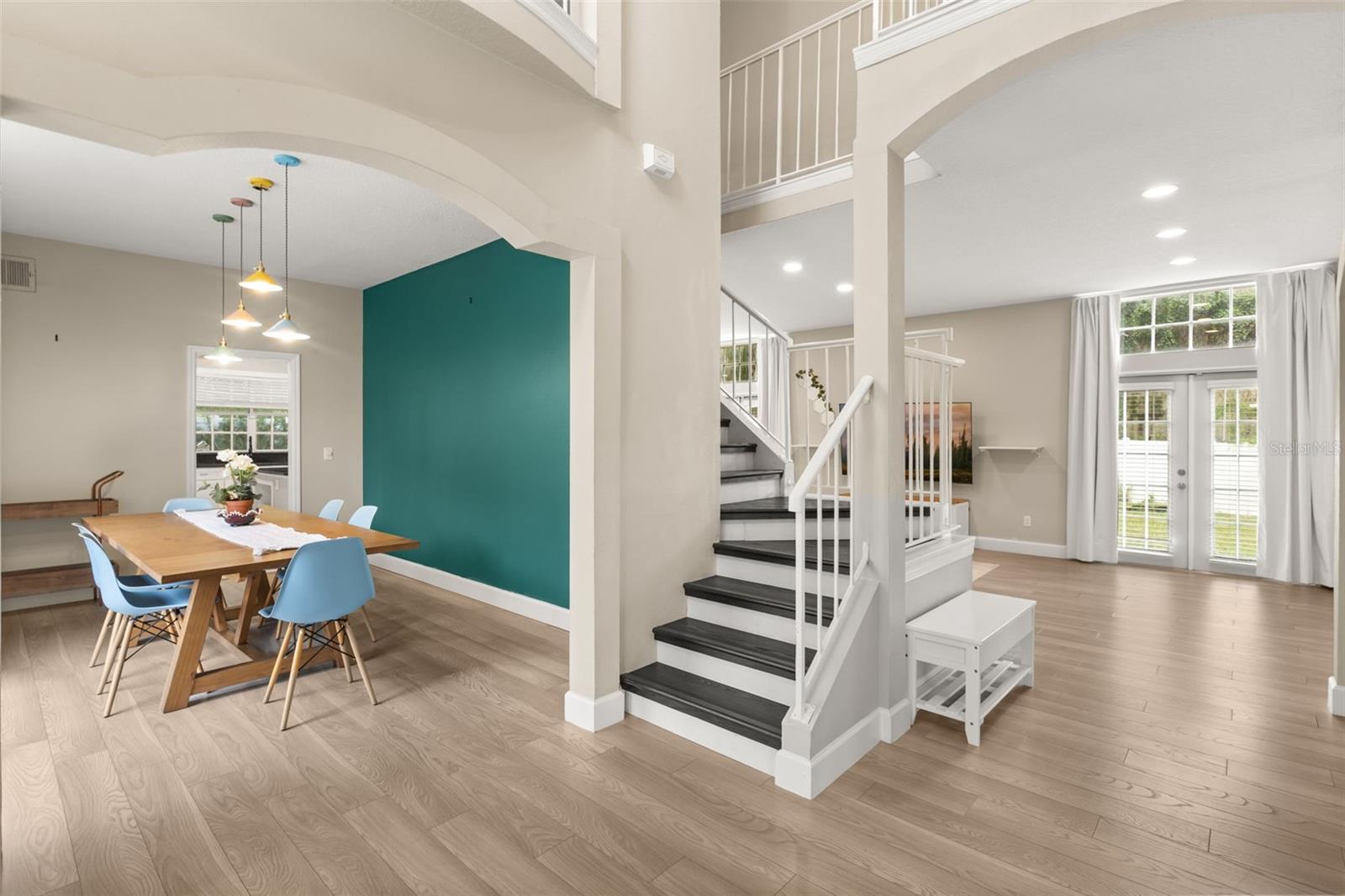 Listing photo 3 for 3273 Furlong Way