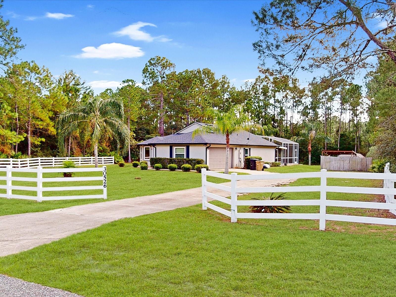 Listing photo for 30526 Hawthorn Ave
