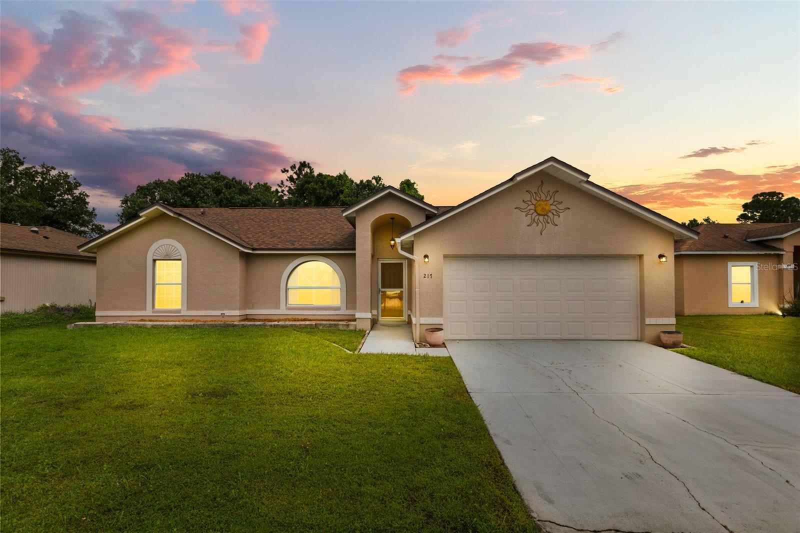 Listing photo 1 for 217 Churchill Ct