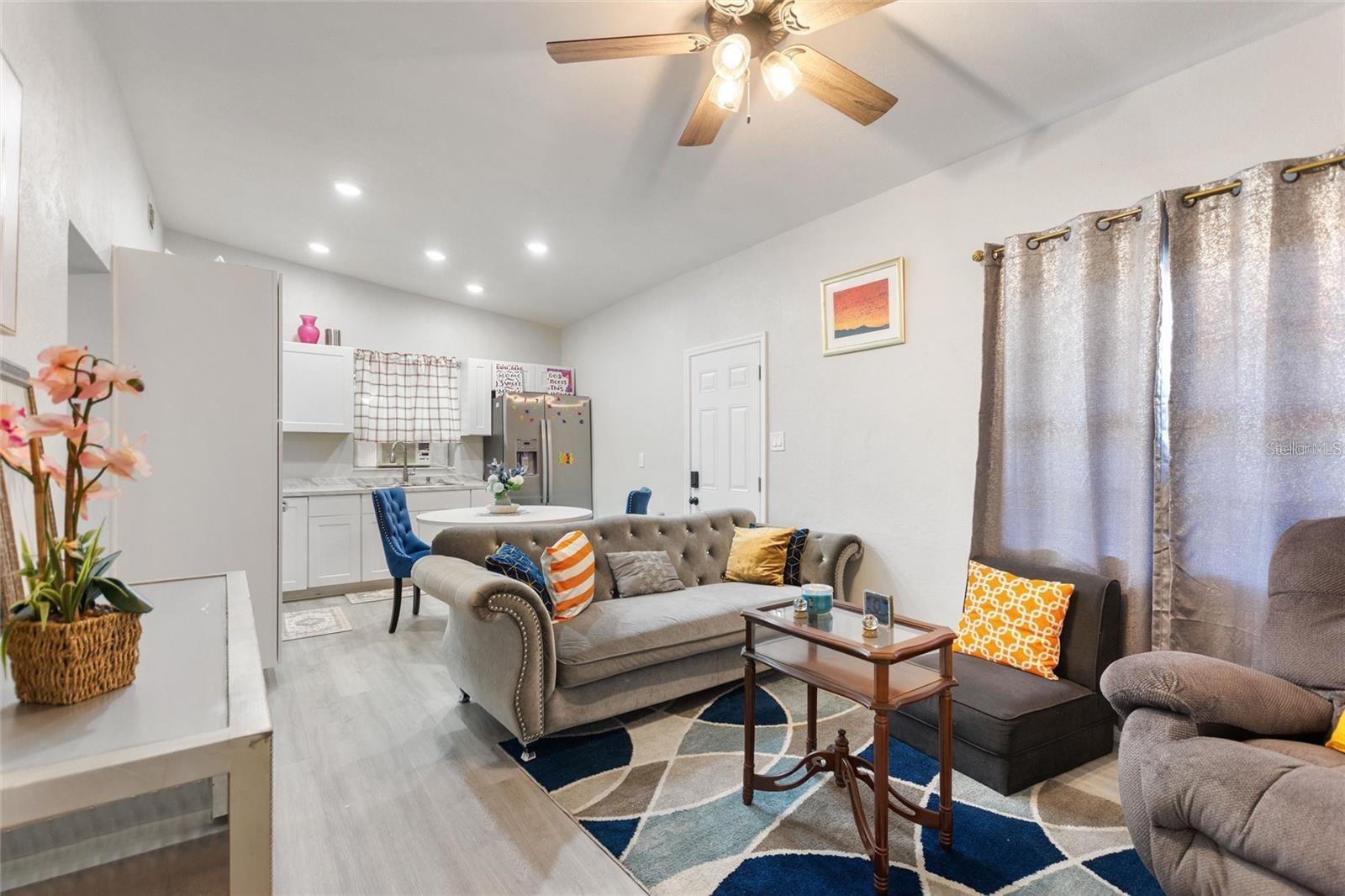 Listing photo 2 for 1495 Penniwa St