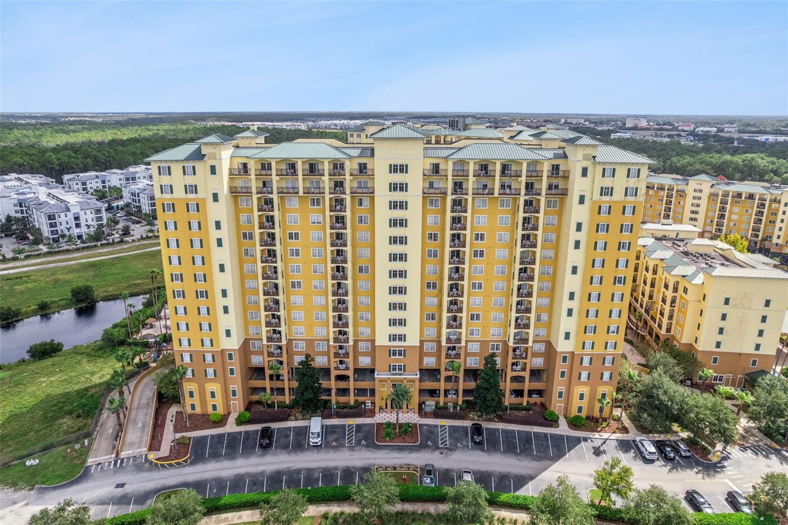 Listing photo 1 for 8125 Resort Village Dr #51505