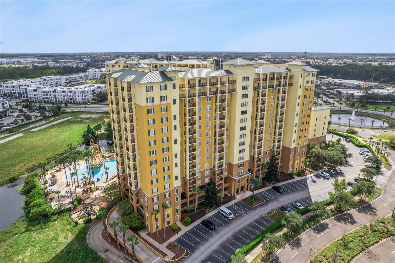 Listing photo 2 for 8125 Resort Village Dr #51505