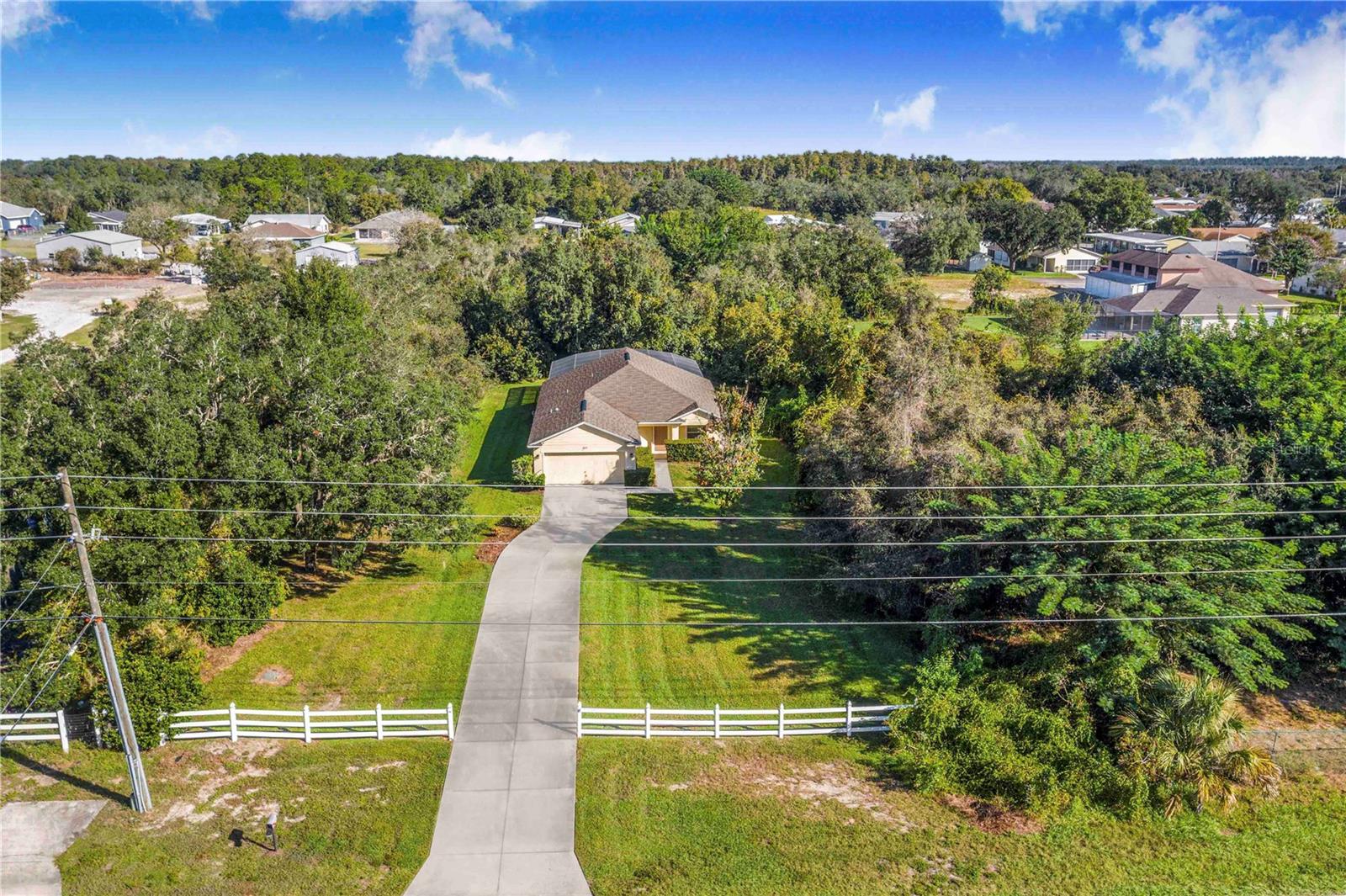 Listing photo 2 for 3829 Canal Rd