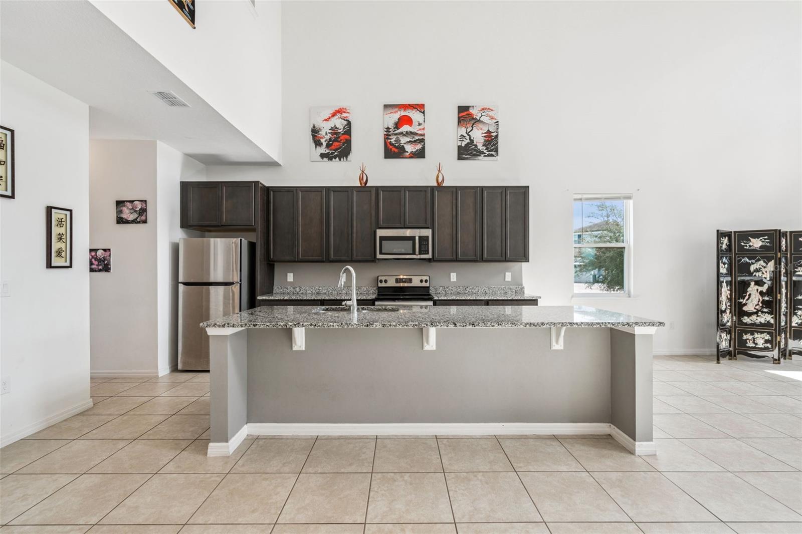 Listing photo 2 for 1181 Hilltop Pl