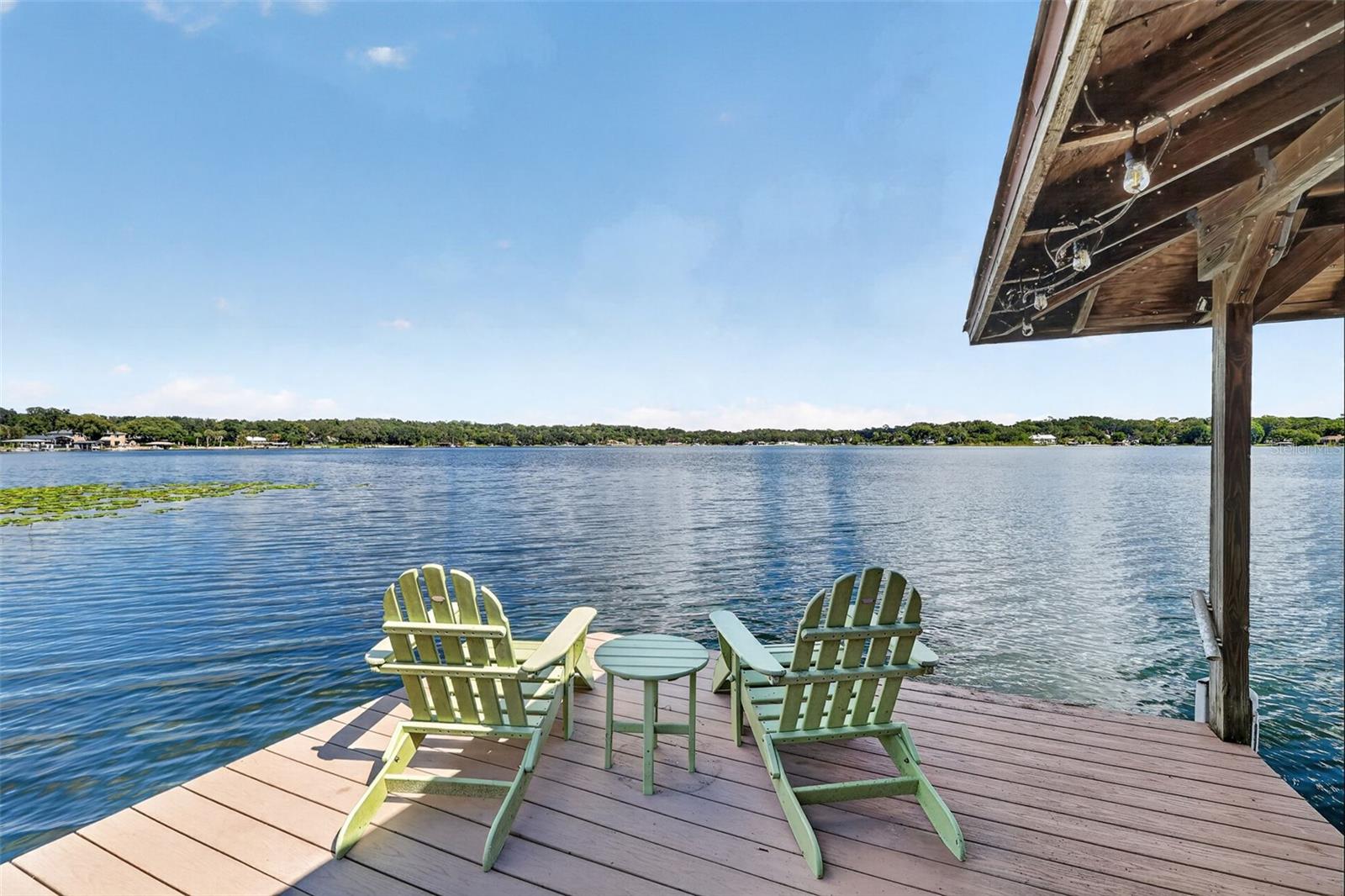 Listing photo 2 for 1750 Sussex Dr