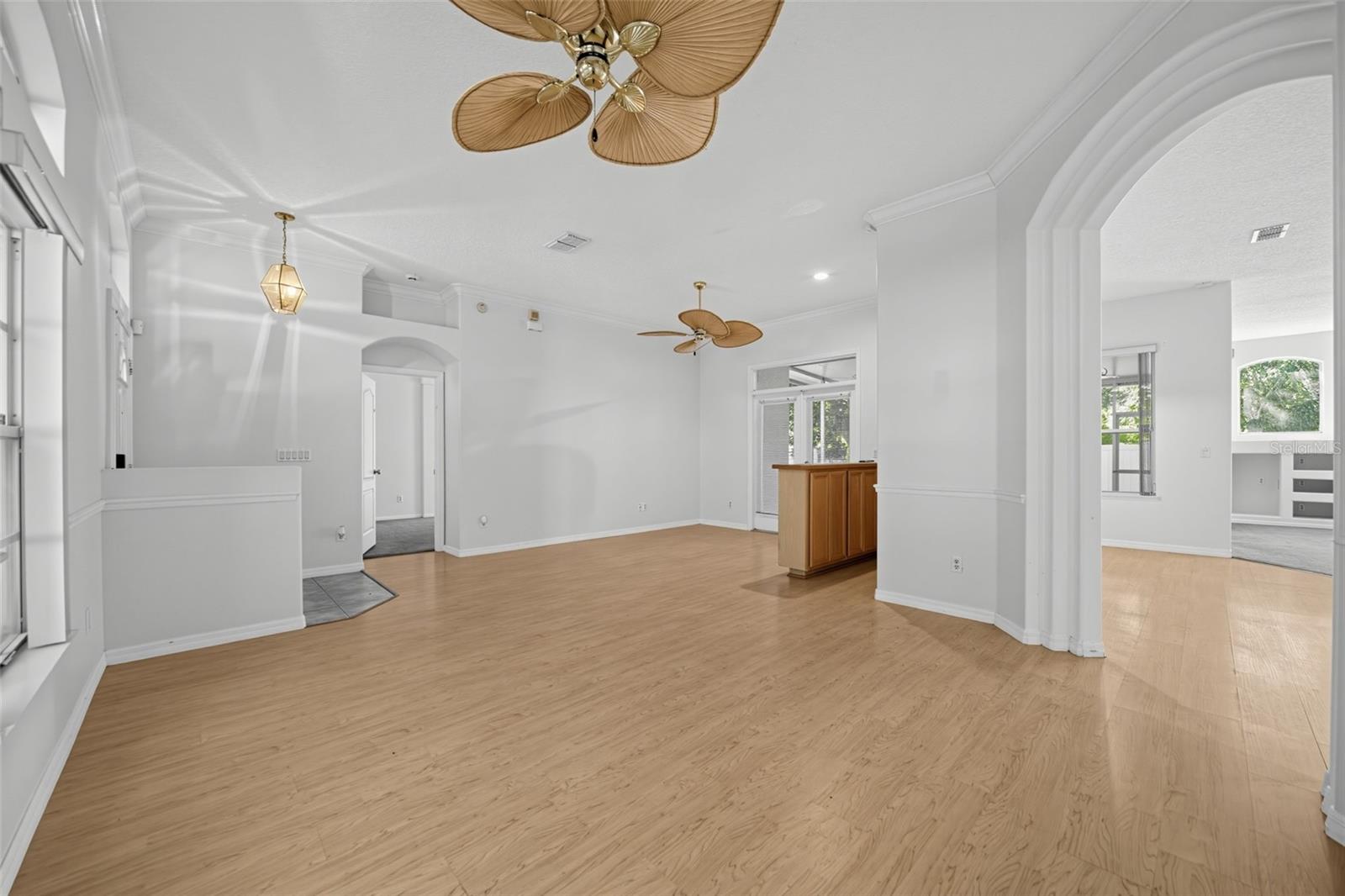 Listing photo 2 for 13838 Riverpath Grove Dr