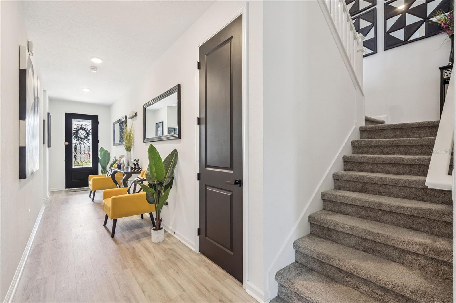 Listing photo 3 for 3868 Bannock Ave