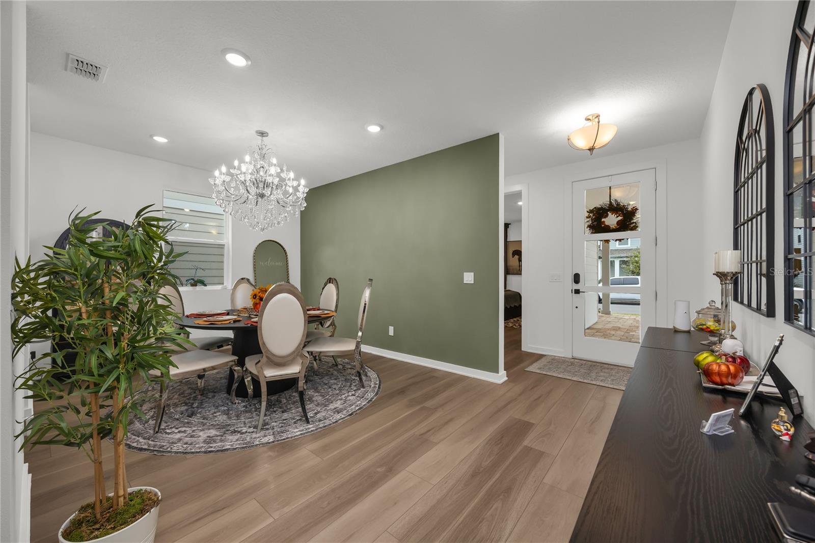 Listing photo 3 for 17664 Japonica Bloom Dr