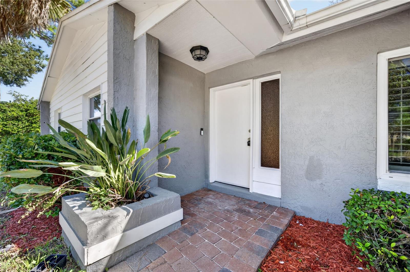 Listing photo 2 for 326 Coble Dr
