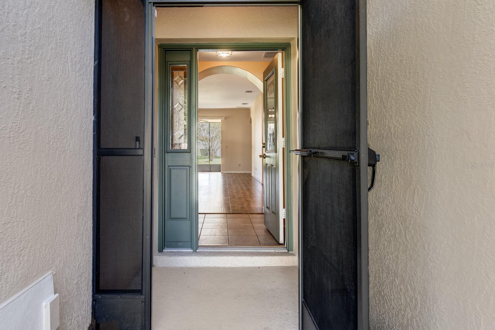 Listing photo 3 for 27322 Orchid Glade St