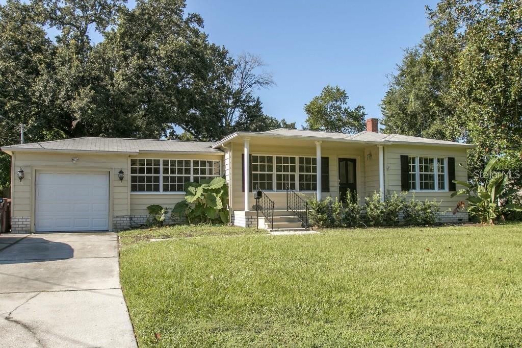 Listing photo 1 for 2300 Ohio Dr