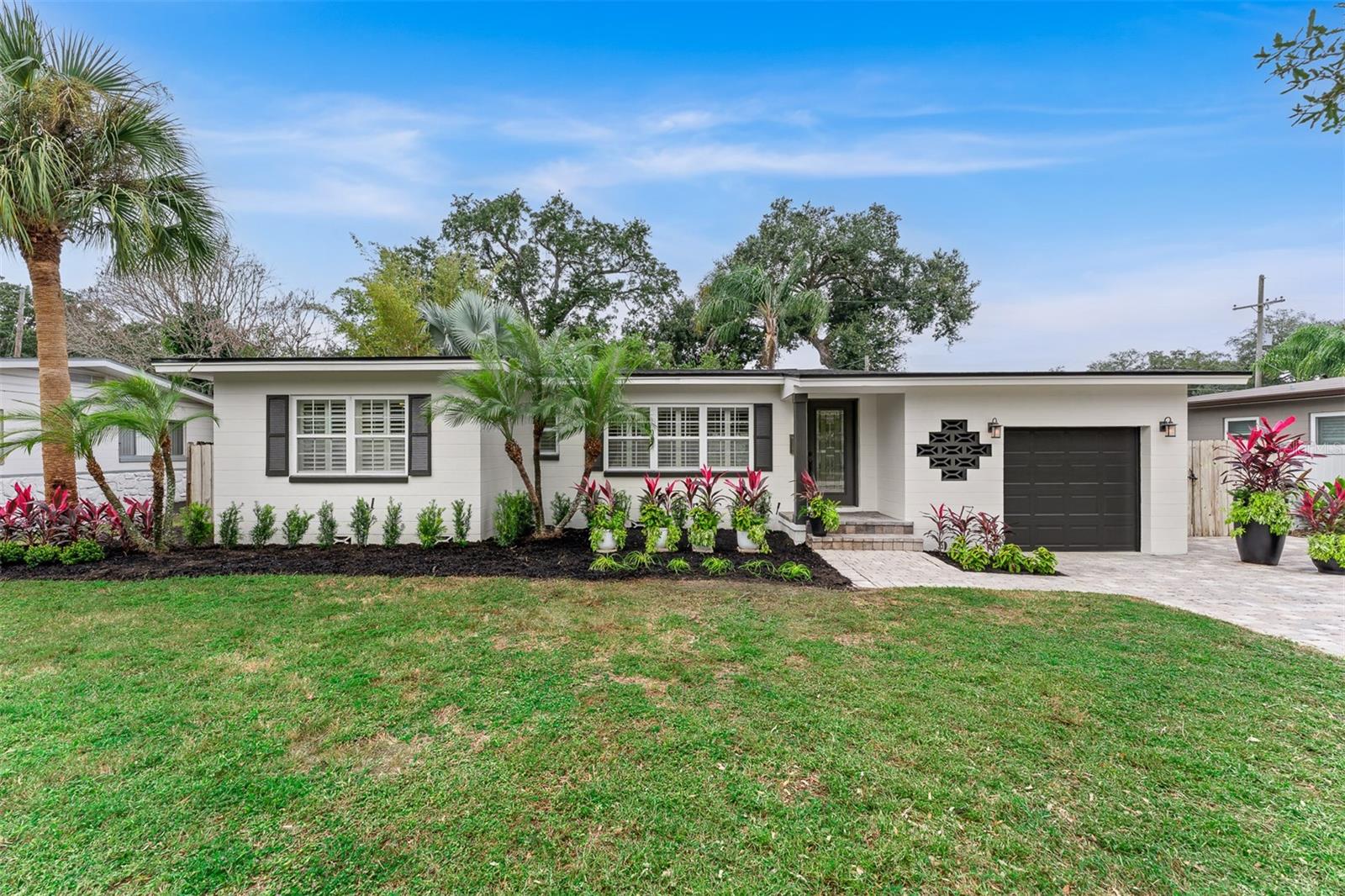 Listing photo 2 for 1316 Newcastle Dr