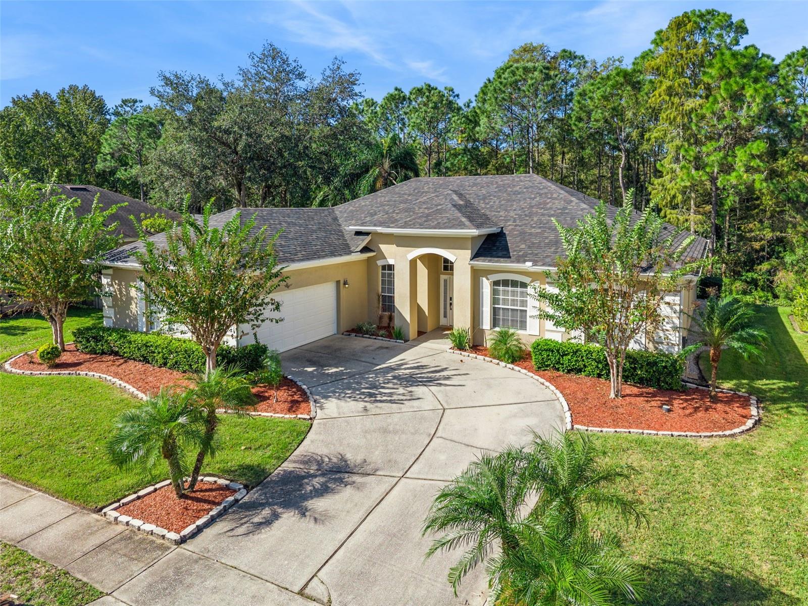 Listing photo 1 for 12051 Shadowbrook Ln