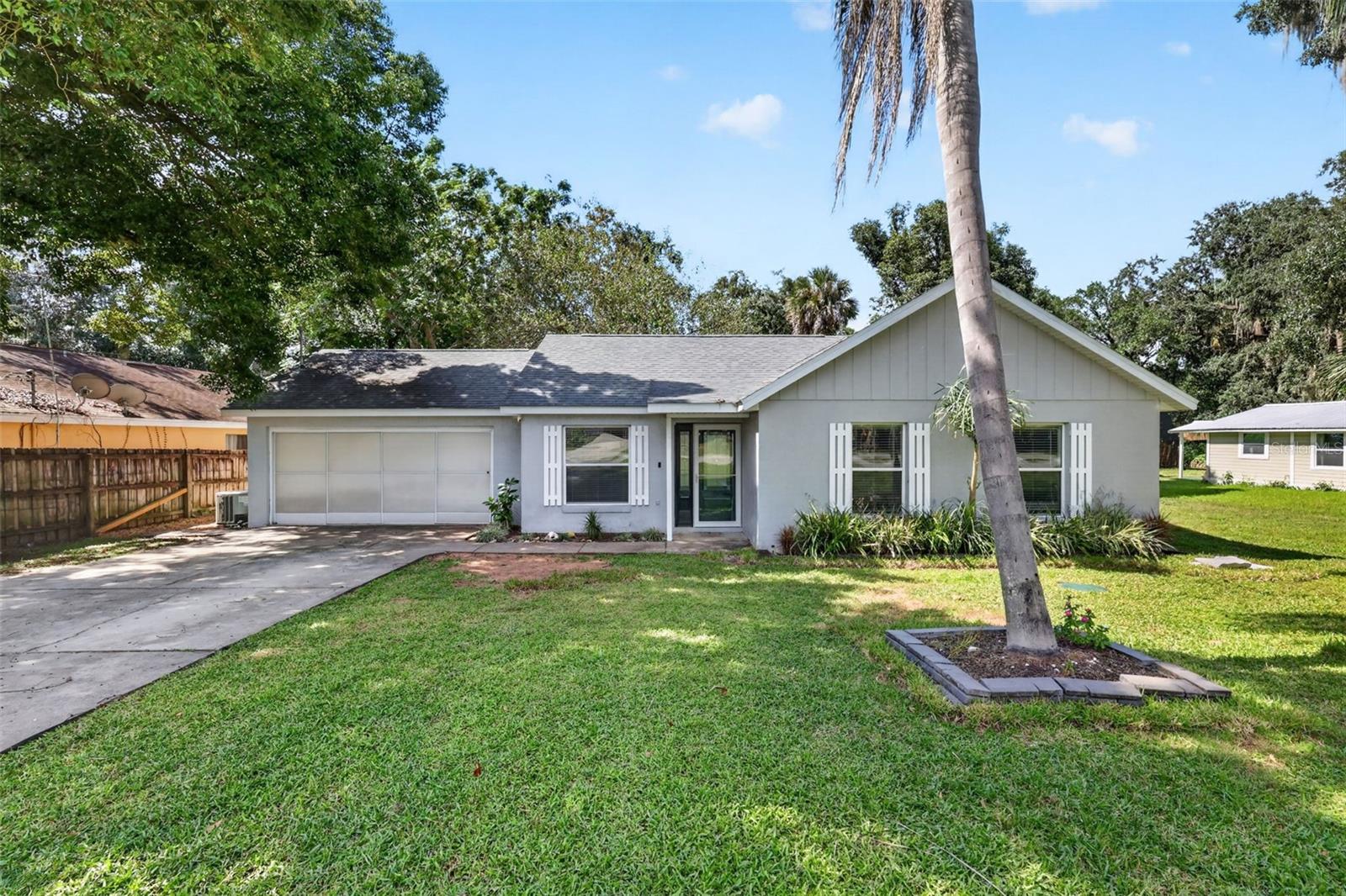 Listing photo 1 for 906 Kentucky Blvd
