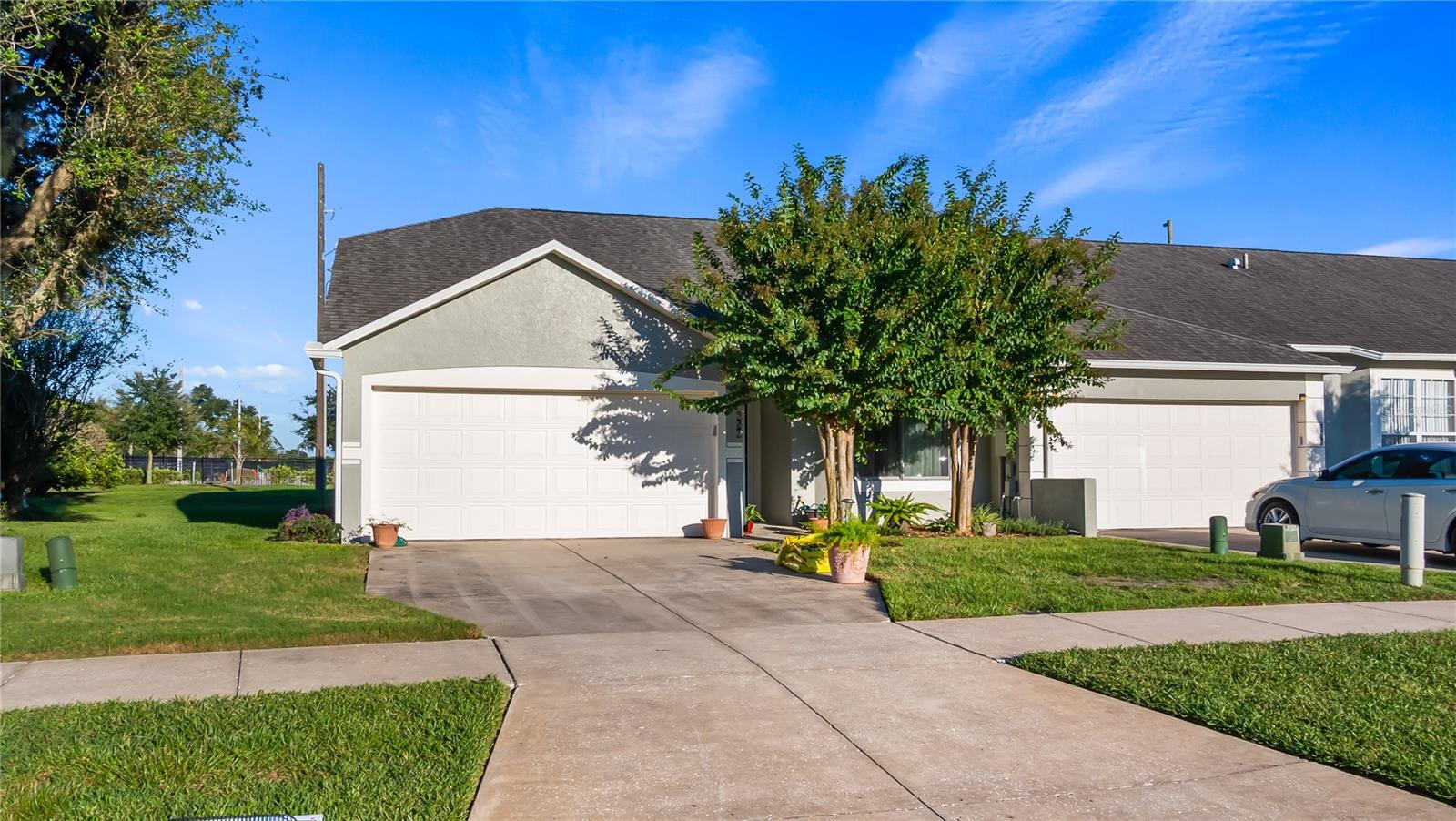 Listing photo 2 for 656 Harbor Villa Ct