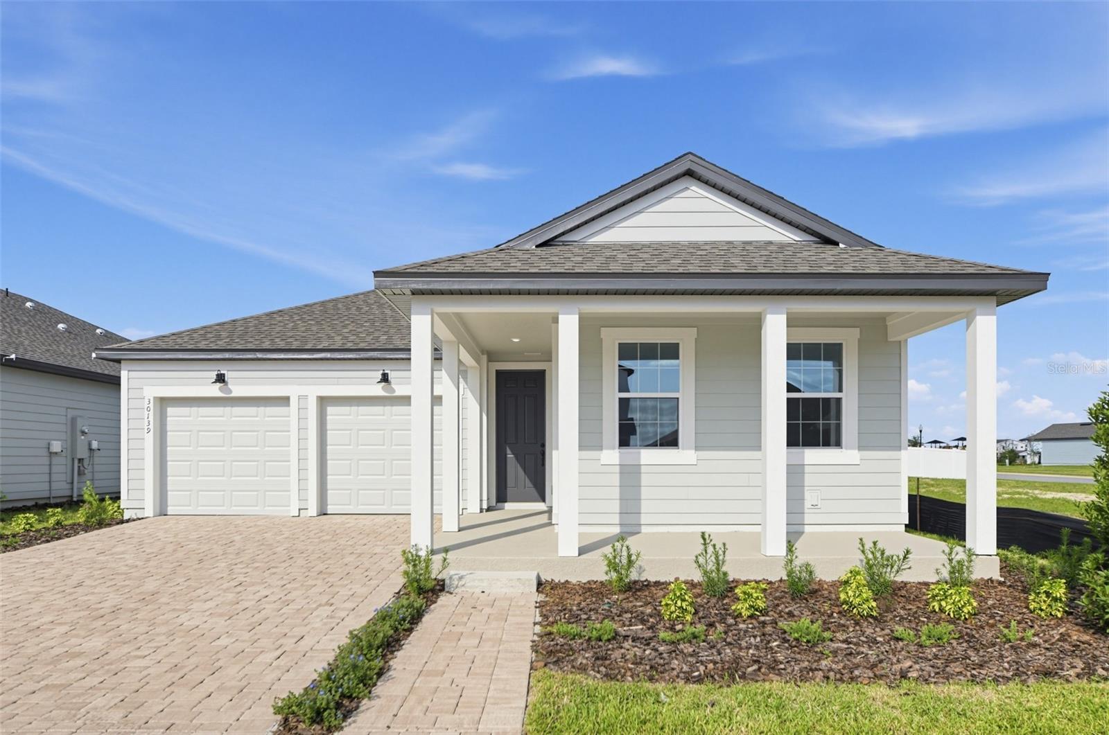Listing photo 1 for 30139 Emerald Forest Dr