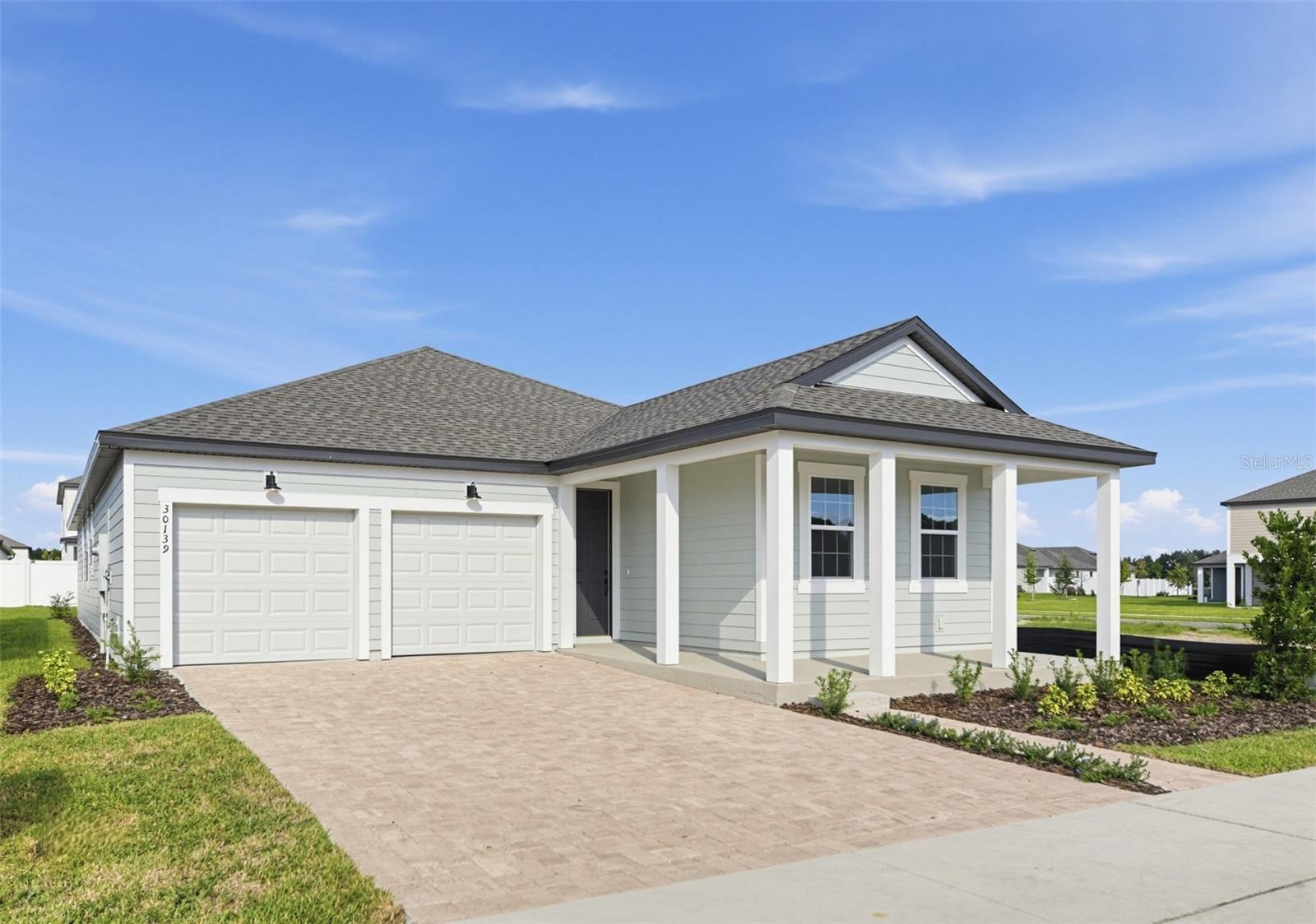Listing photo 2 for 30139 Emerald Forest Dr