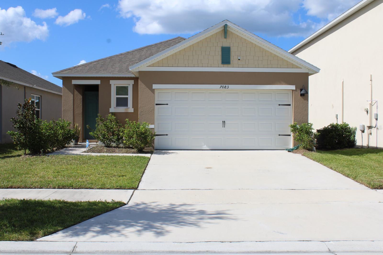 Listing photo 1 for 7083 Mottled Duck Dr