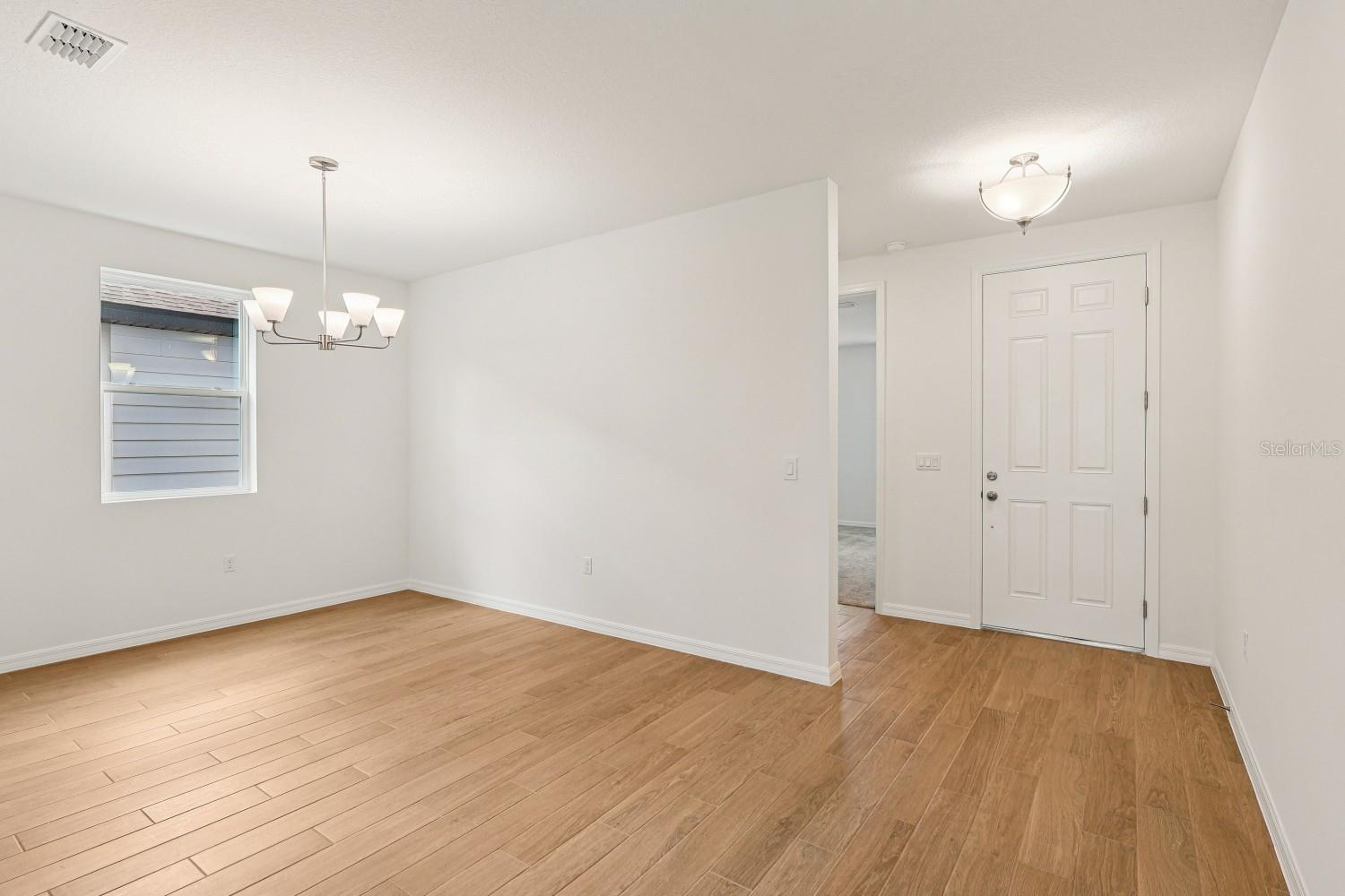 Listing photo 3 for 12866 Eureka Lemon Dr