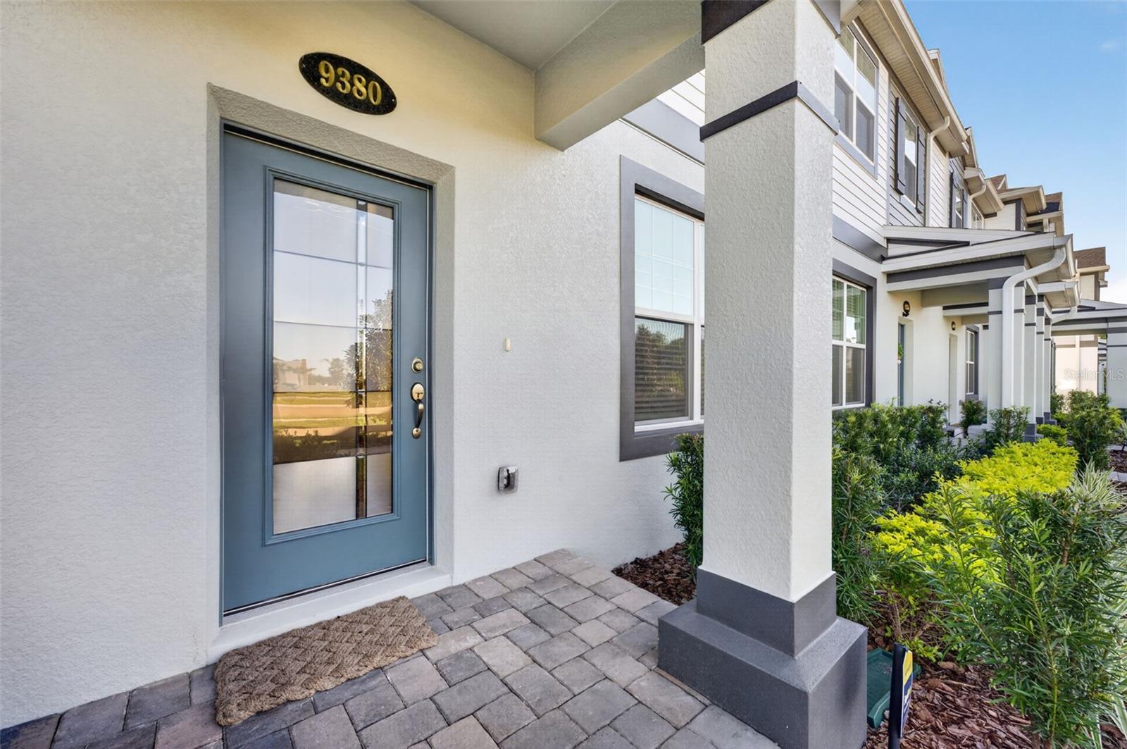 Listing photo 3 for 9380 Bolshoi Aly
