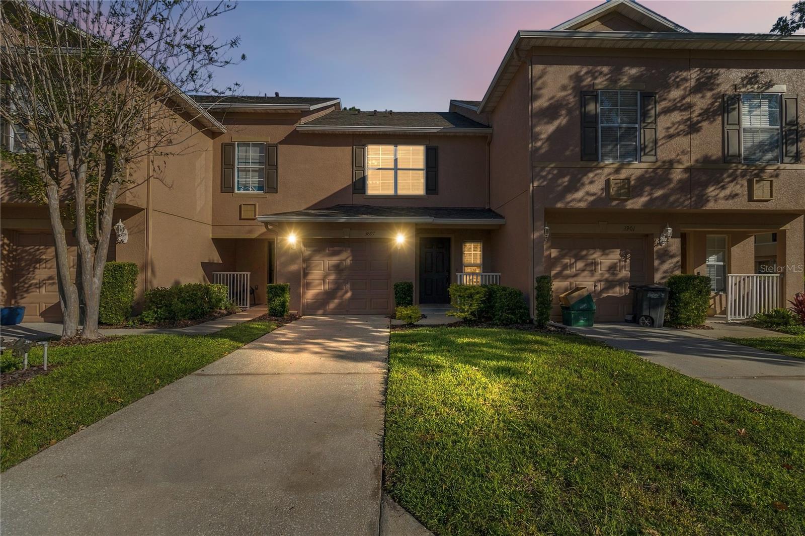 Listing photo 2 for 3897 Silverbell Loop