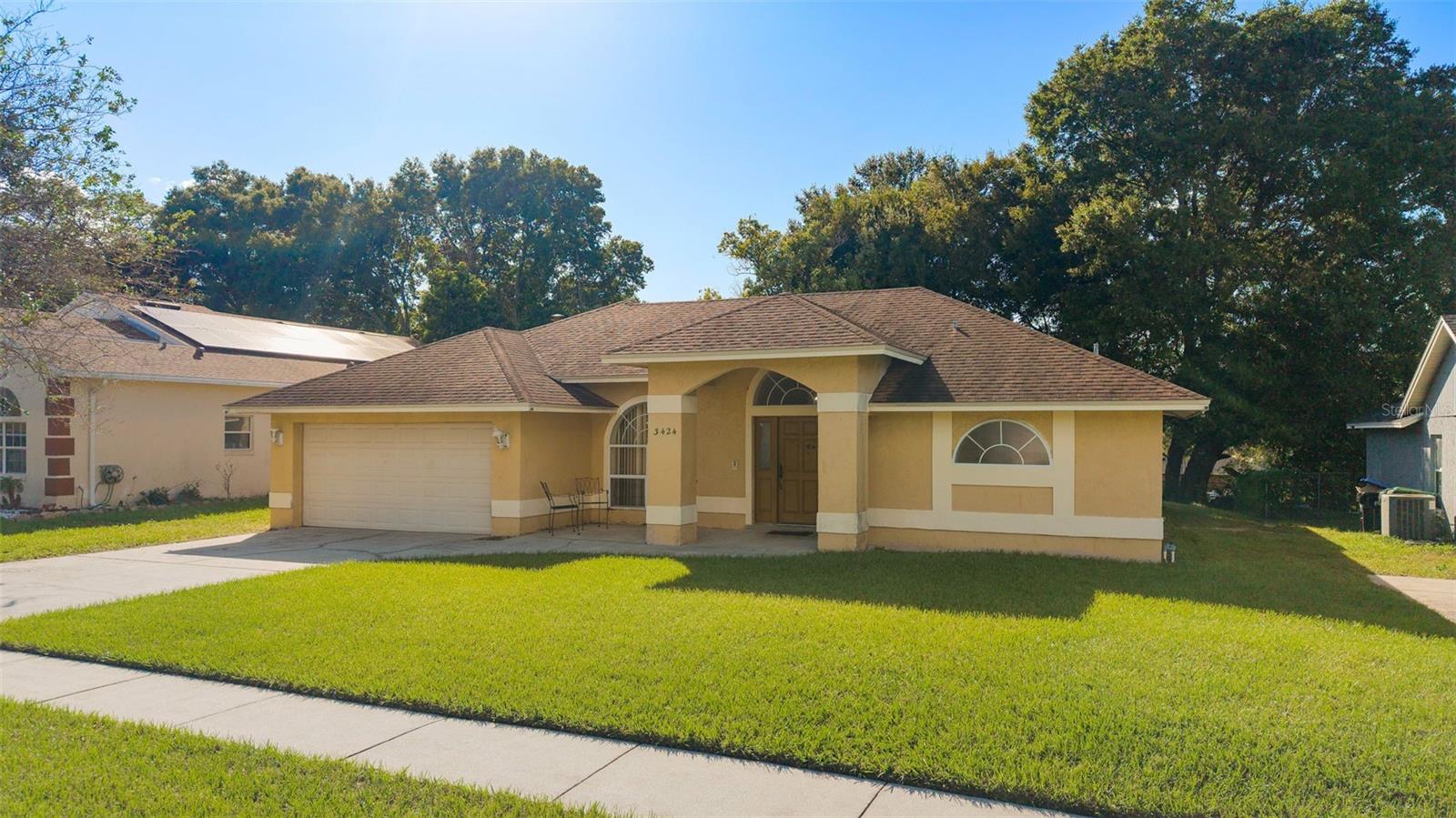Listing photo 2 for 3424 Alissa Ct