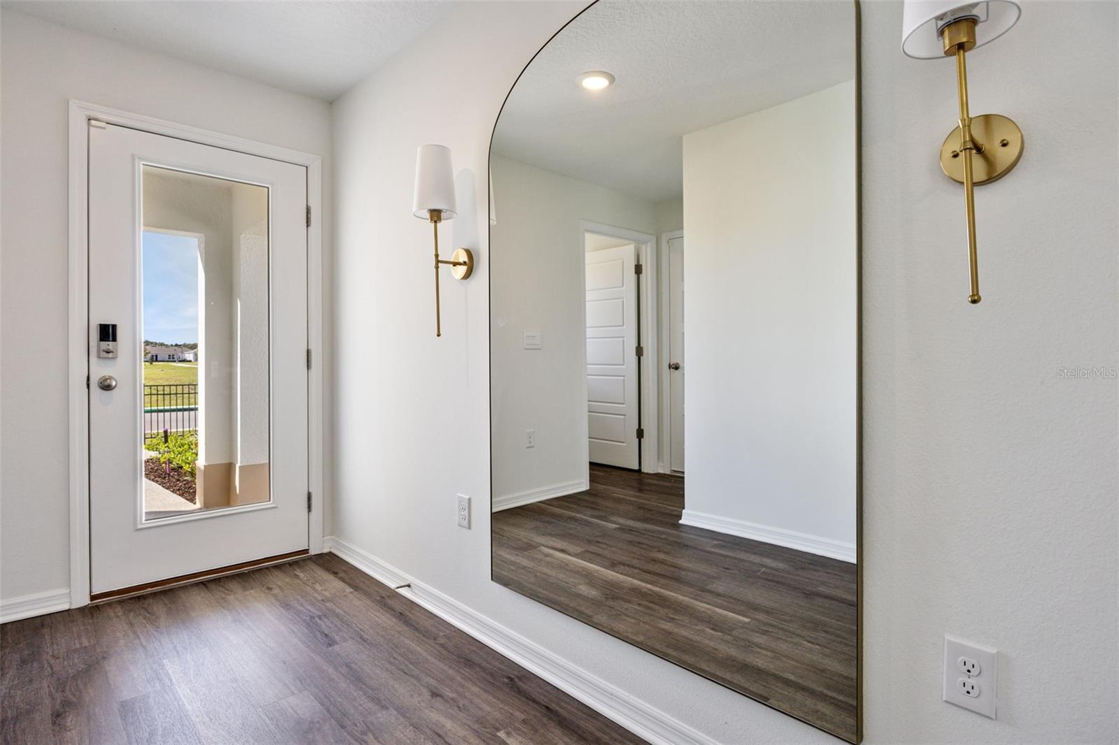 Listing photo 2 for 5323 Cloudberry Ave