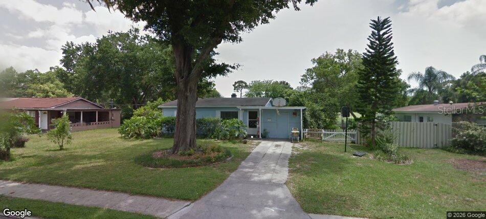 Listing photo 1 for 166 Overbrook Dr