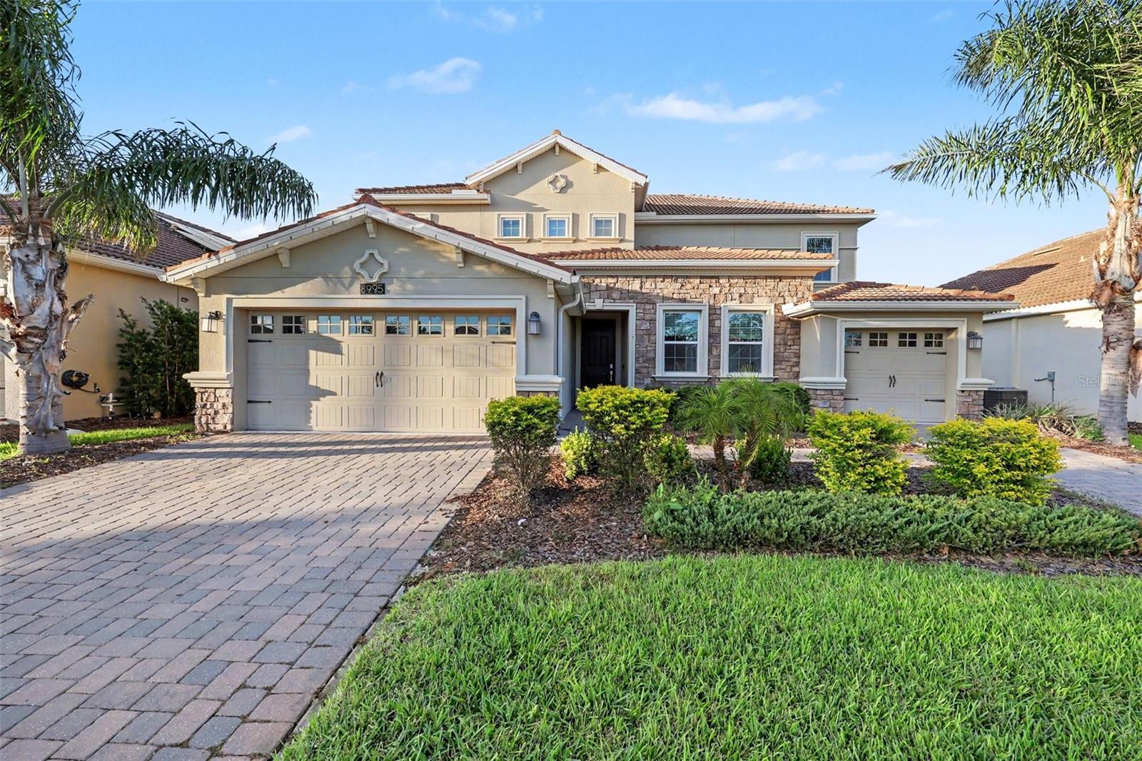 Listing photo 1 for 8995 Croquet Ct