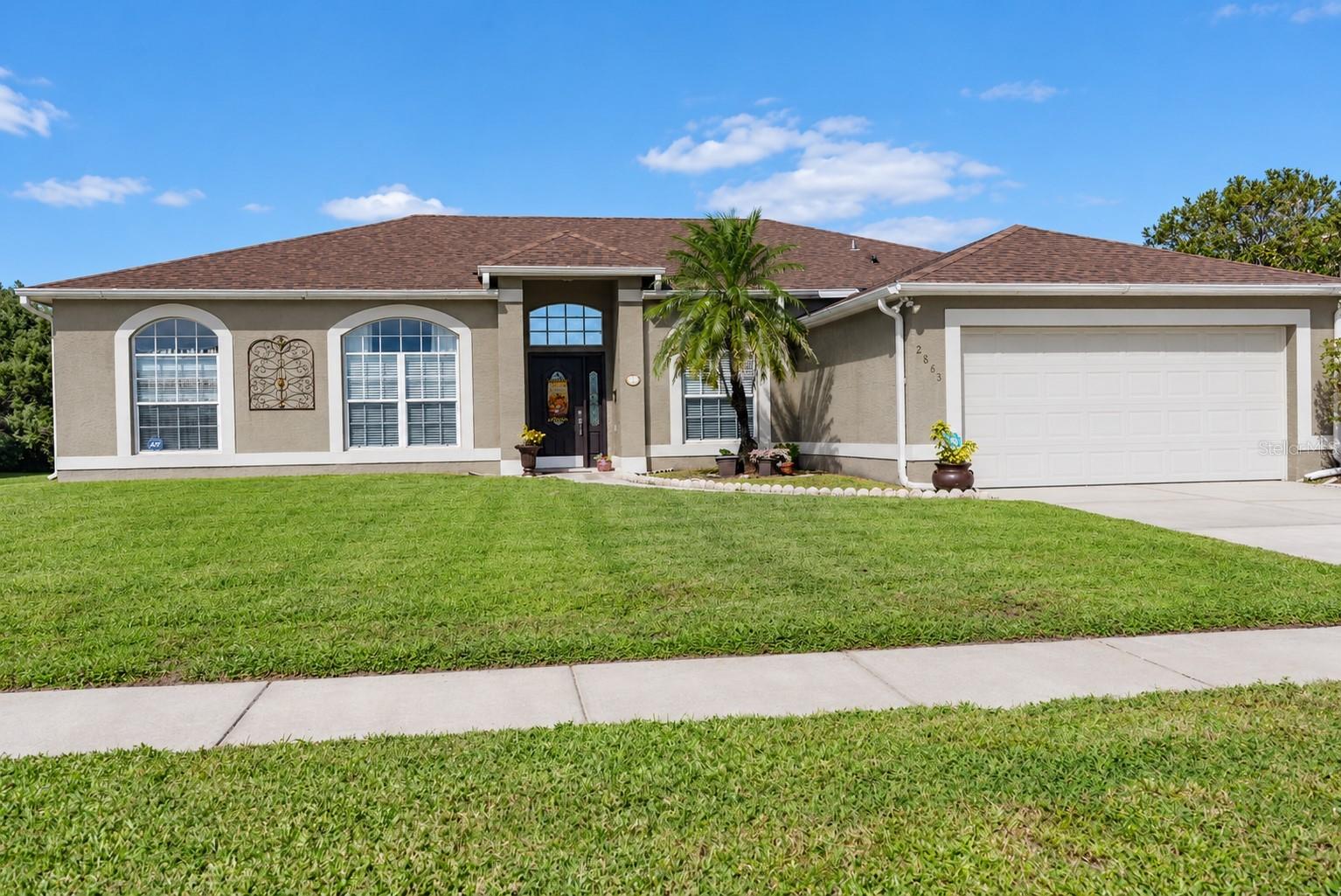 Listing photo 1 for 2863 Middleton Cir