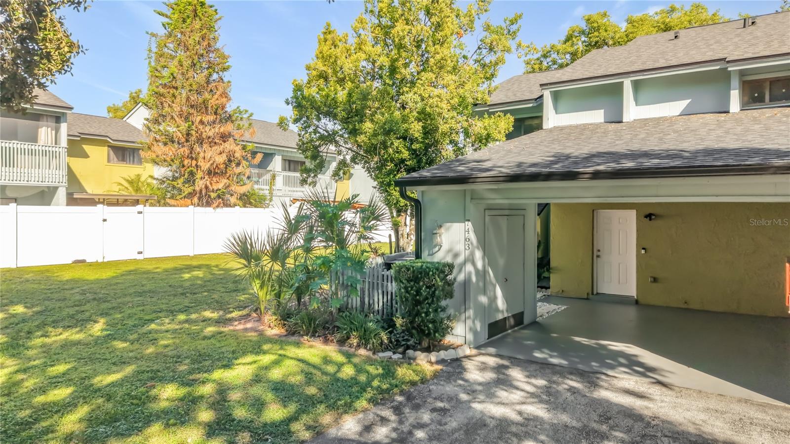 Listing photo 3 for 7463 Canford Ct #15