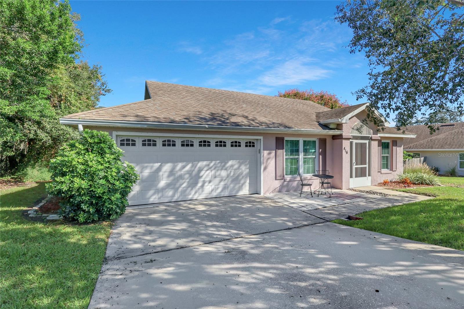 Listing photo 1 for 416 Pine Lake View Drive
