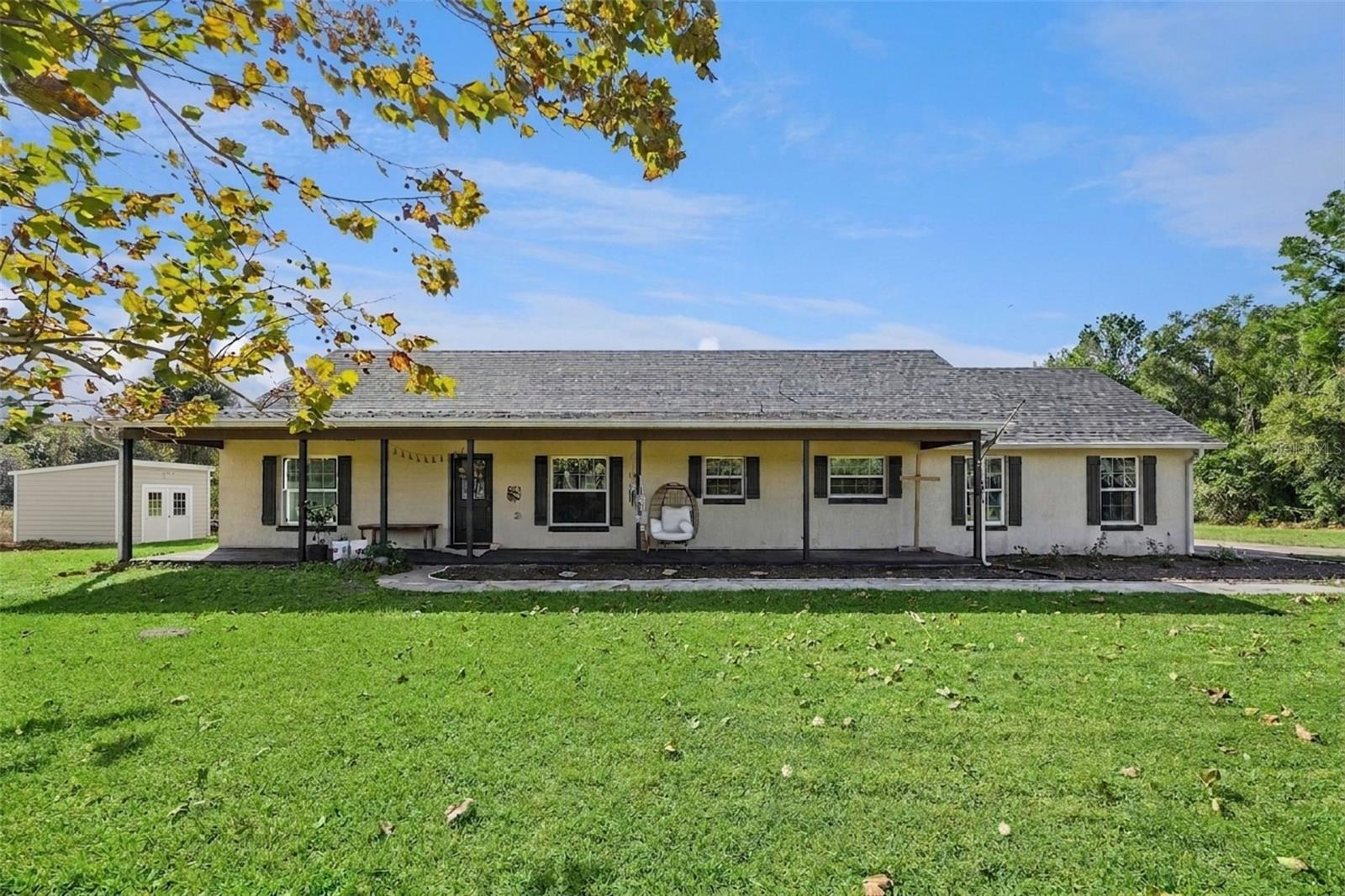 Listing photo 1 for 2760 E Osceola Rd