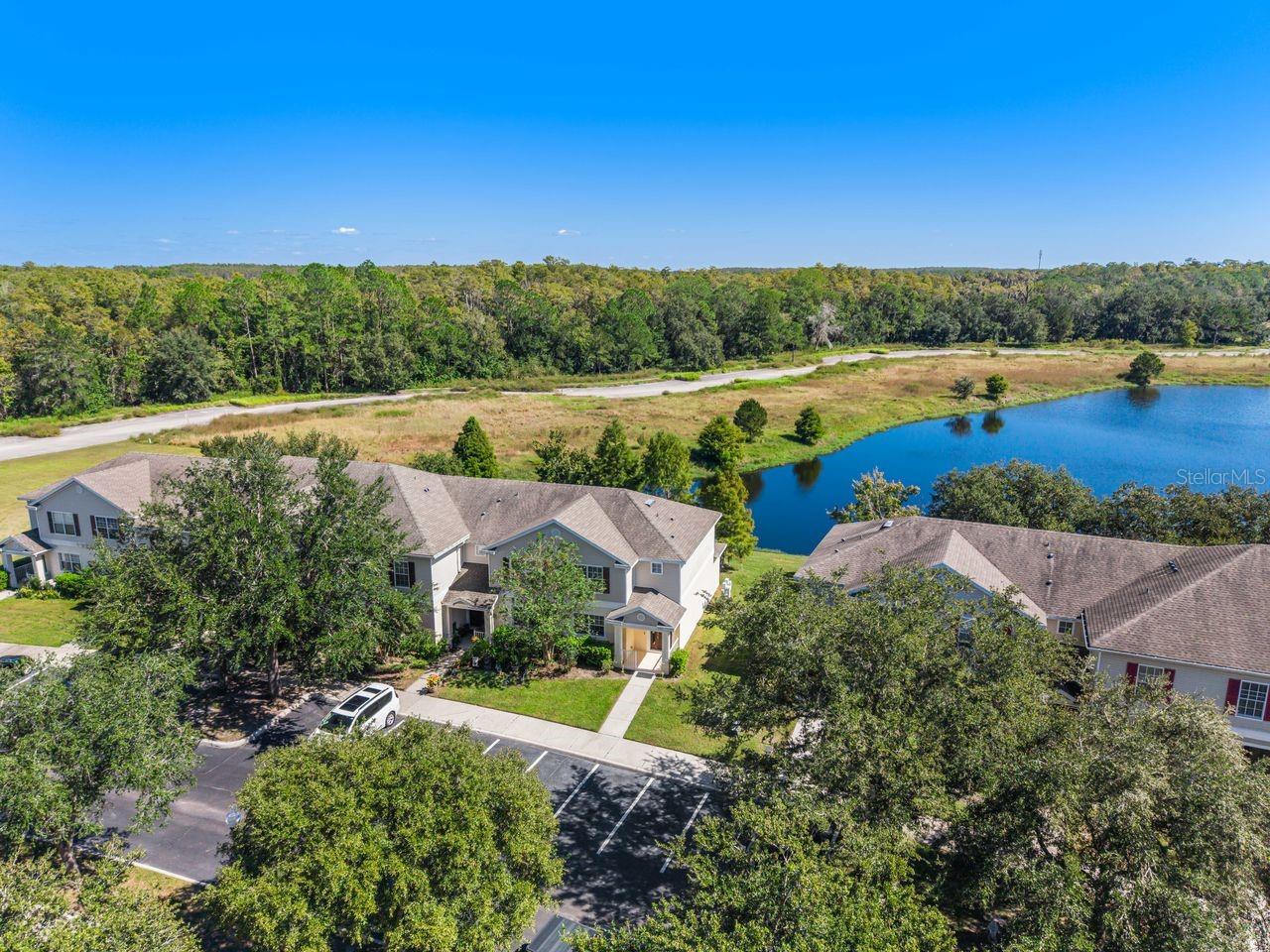 Listing photo 2 for 2539 Old Kent Cir