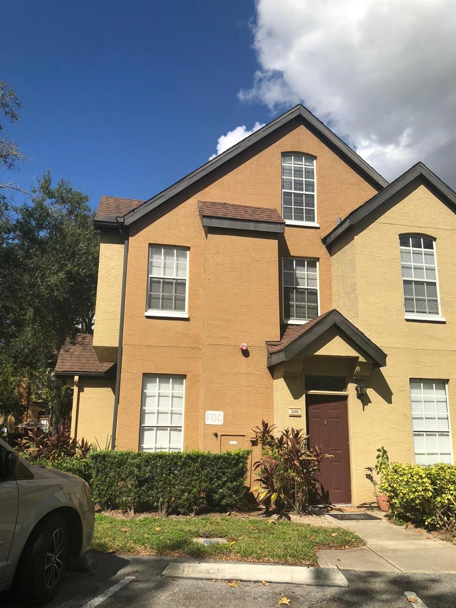 Listing photo 1 for 6380 Raleigh St #2101
