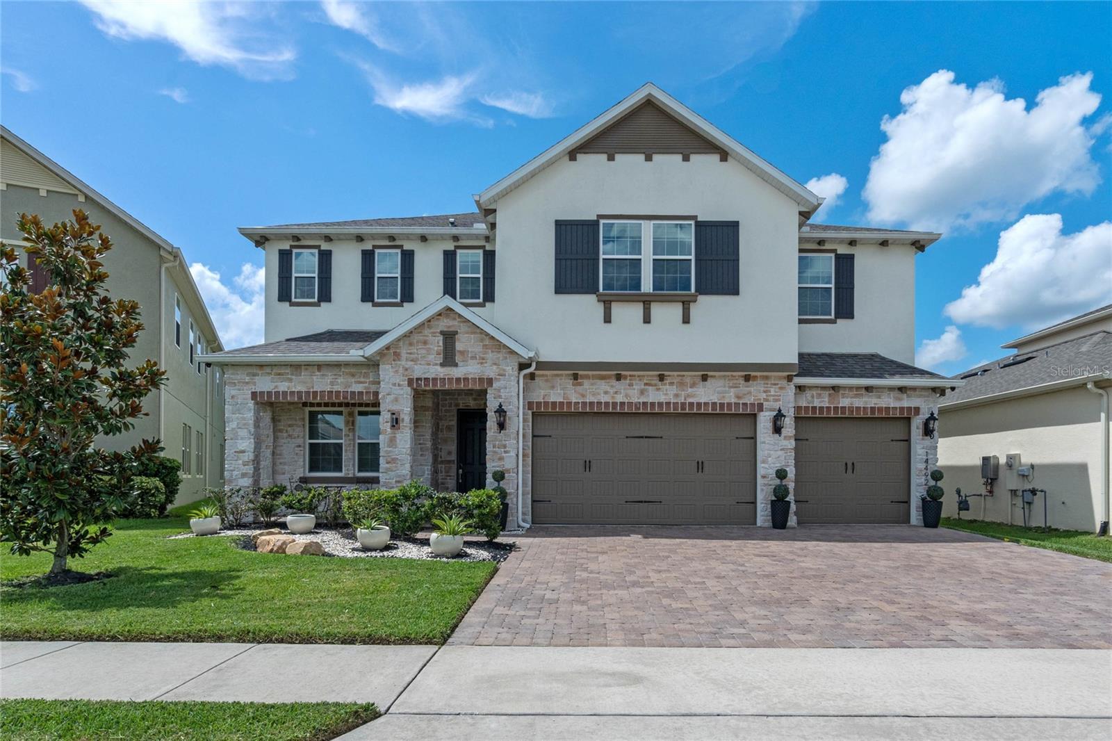 Listing photo 1 for 14492 Sunbridge Cir