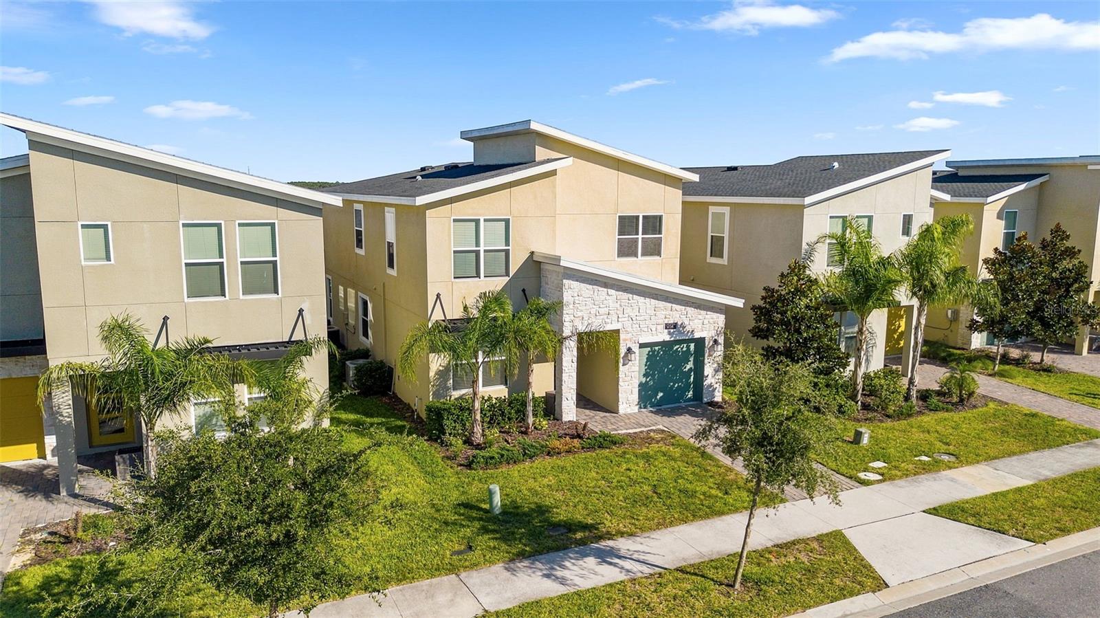 Listing photo 3 for 9143 Sommerset Hills Dr